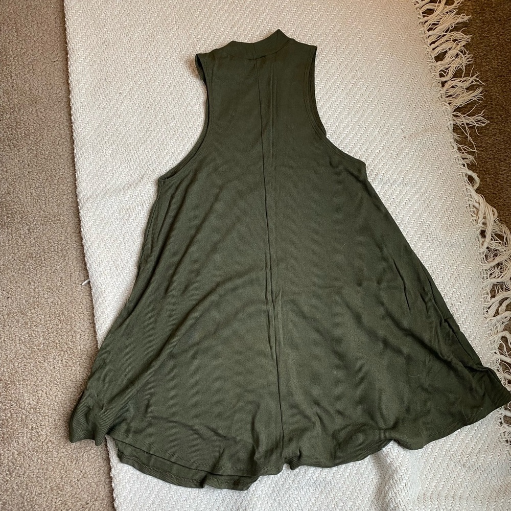 🍃 PPLA GREEN DRESS - Picture 3 of 4